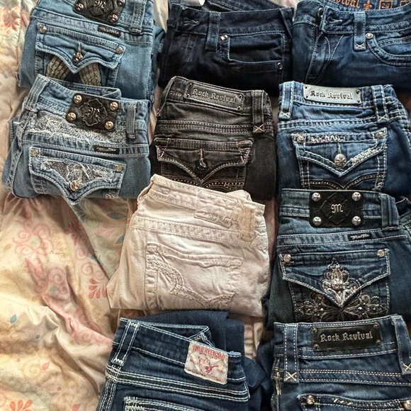 All designer ROCK REVIVAL MISS ME BIG STAR N TRUE RELIGION LOT SIZE 262829 30